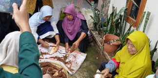 Dari “Sampah” ke Superfood: Kulit Singkong Bikin UMKM Cimenyan Langsung Naik Kelas!